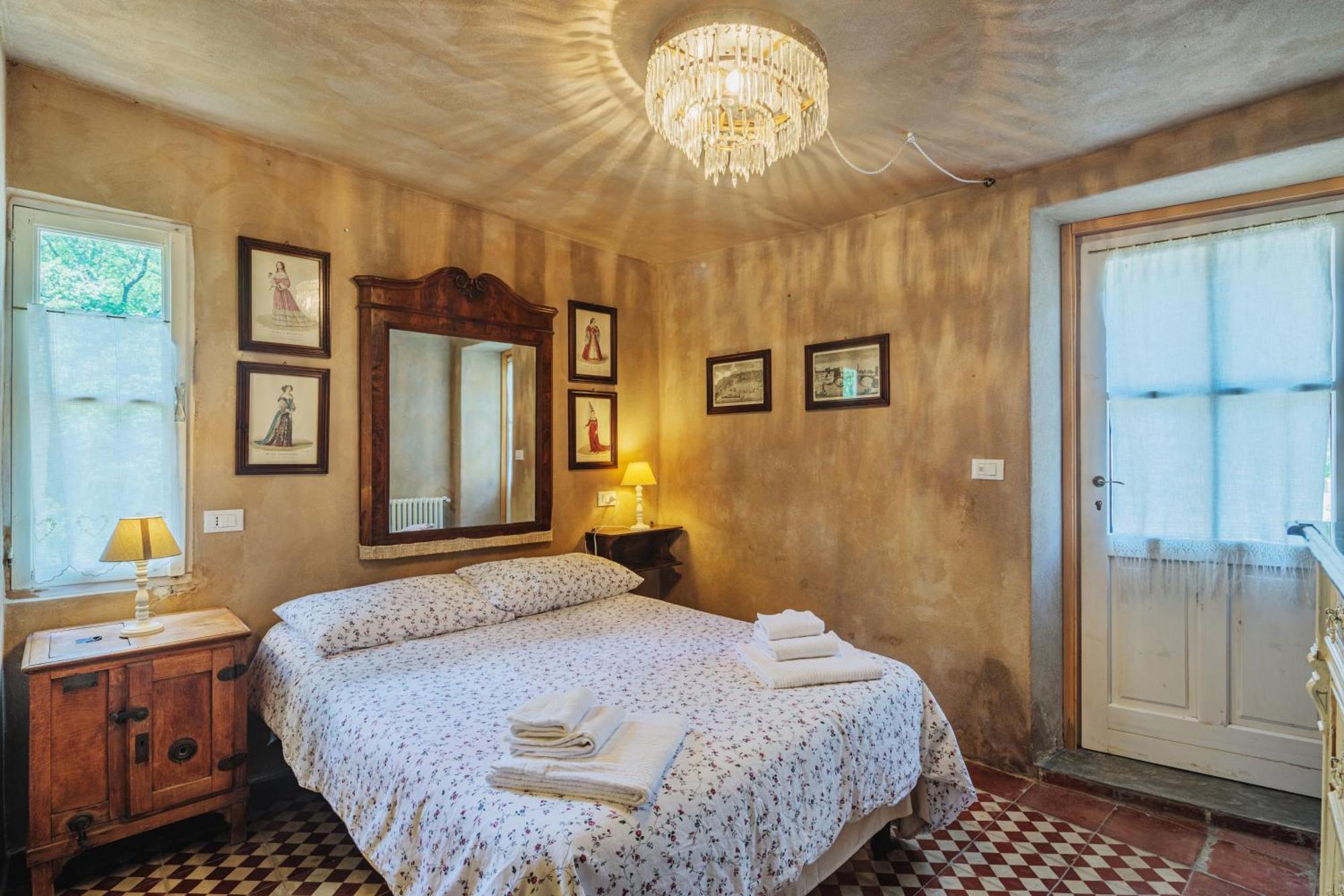 Agriturismo Di Charme E Ristorante Stallato Il Filo Di Paglia Carro Luaran gambar